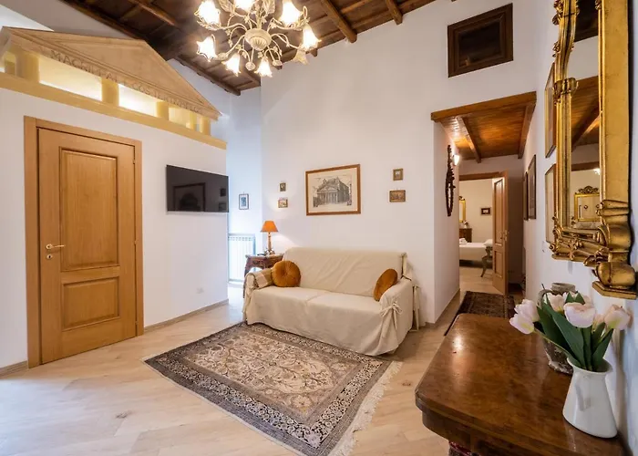 Minerva House Pantheon Apartment